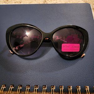 NWT Betsey Johnson- Leopard print Sunglasses